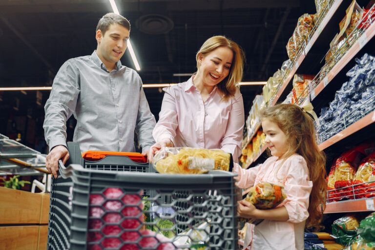 Smart Habits for Family Wellness Shopping